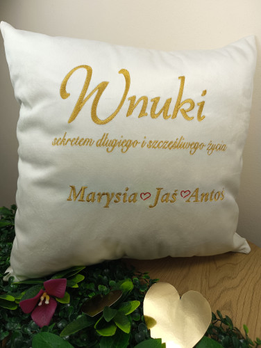 Poduszka z haftem Wnuki