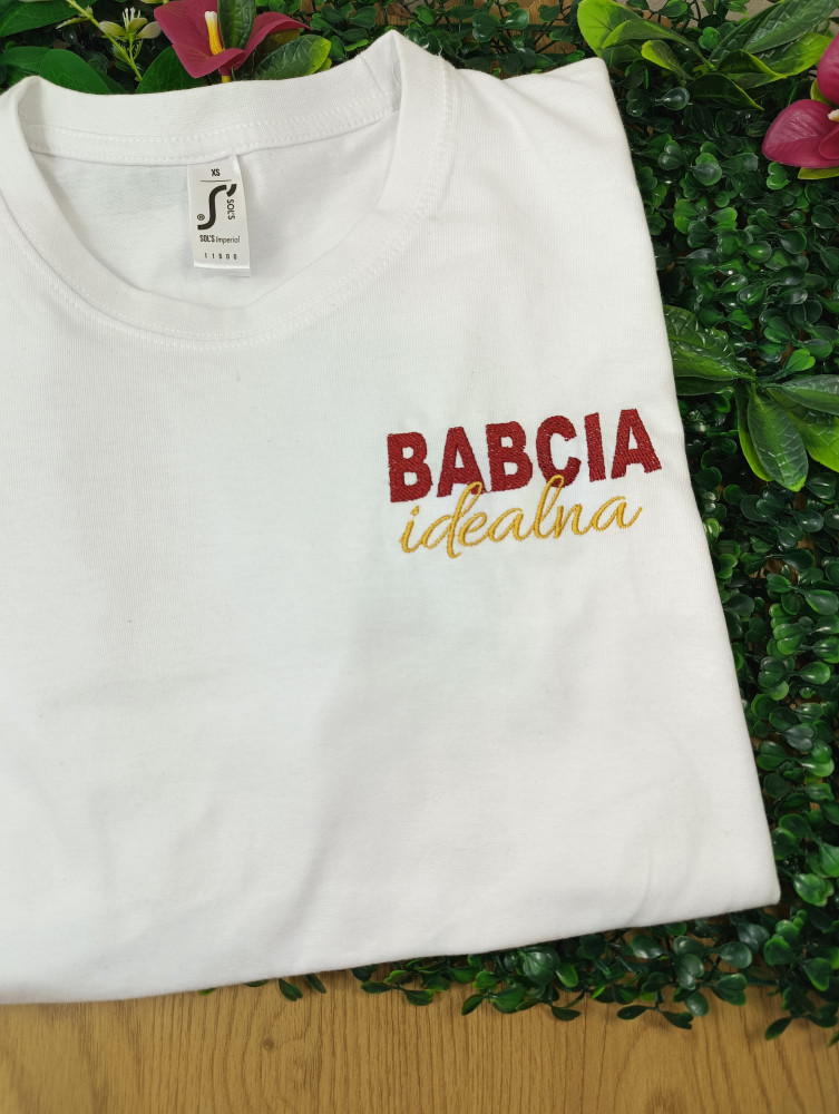 Koszulka z haftem Babcia idealna